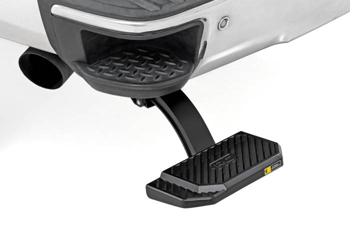 Rough Country - Retractable Bed Step Manual Pull Silverado/Sierra 1500 (14-18 & Classic) Rough Country