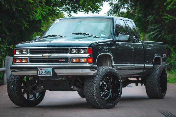 Rough Country - 6 Inch Lift Kit V2 Silverado/Sierra 1500 Truck & SUV 4WD (1988-1999) Rough Country