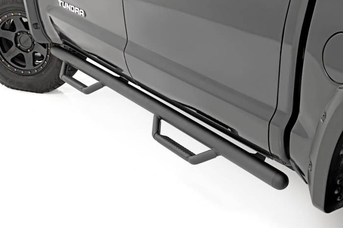 Rough Country - Nerf Steps Cab Length CrewMax 5 Foot 7 Inch Bed Toyota Tundra 2WD/4WD (07-21) Rough Country