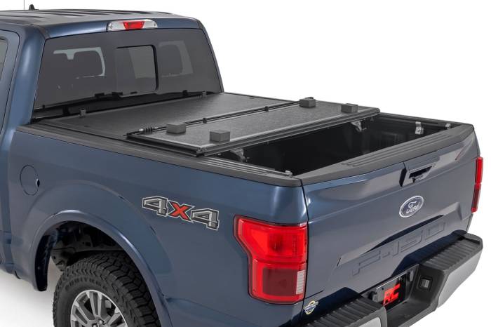 Rough Country - Hard Low Profile Bed Cover 5 Foot 7 Inch Bed Ford F-150 (15-20)/Raptor (17-20) Rough Country