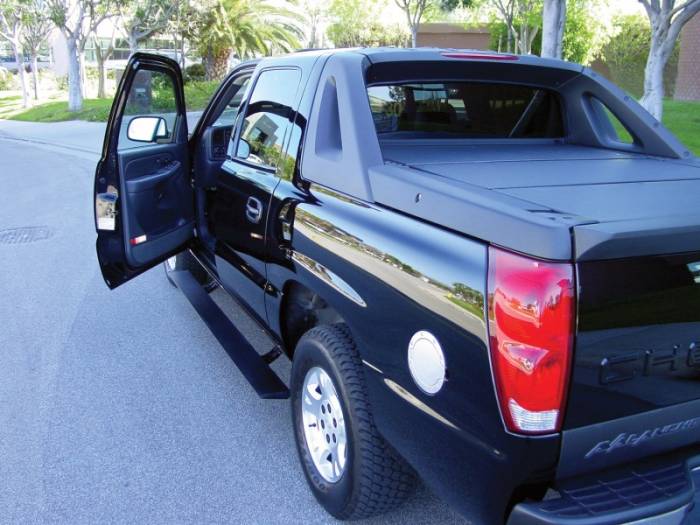 AMP Research - AMP Research 2007-2014 Chevy/GMC/Cadillac SUV PowerStep - Black - 75125-01A