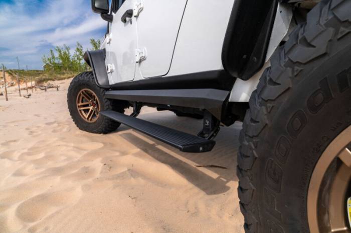 AMP Research - AMP Research 18-24 Jeep Wrangler JL 4DR (Incl. 4XE/Rubicon 392) PowerStep XL - Black - 77132-01A