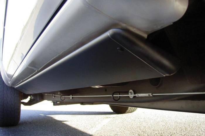 AMP Research - AMP Research 1999-2006 Chevy/GMC Silverado/Sierra Extended/Crew PowerStep - Black - 75113-01A