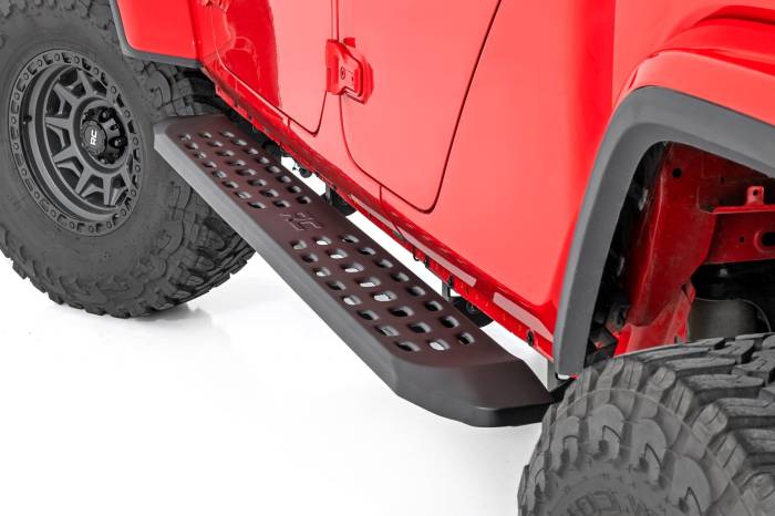 Rough Country - RPT2 Running Board Jeep Gladiator JT 4WD (2020-2025) Rough Country