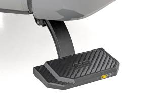 Rough Country - Retractable Bed Step Manual Pull Toyota Tacoma 2WD/4WD (2016-2023) Rough Country - Image 3