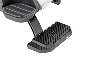 Rough Country - Retractable Bed Step Manual Pull Ford F-250/F-350 Super Duty (23-26) Rough Country - Image 5