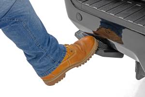 Rough Country - Retractable Bed Step Manual Pull Ford F-250/F-350 Super Duty (17-22) Rough Country - Image 2