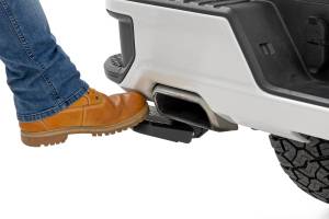 Rough Country - Retractable Bed Step Manual Pull Silverado/Sierra 1500 (19-26) Rough Country - Image 2