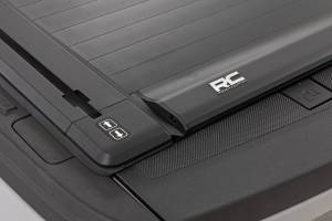 Rough Country - Powered Retractable Bed Cover 5 Foot 7 Inch Bed Ford F-150 (15-26)/F-150 Lightning (22-26) Rough Country - Image 5