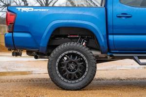 Rough Country - Vertex 2.5 Reservoir Rear Shocks 3 Inch Toyota Tacoma 2WD/4WD (2005-2023) Rough Country - Image 4