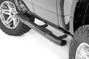 Oval Nerf Step Crew Cab Black Ram 1500 (19-26)/1500 TRX (21-24) Rough Country