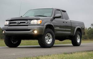 Rough Country - 2.5 Inch Leveling Kit Toyota Tundra 2WD/4WD (2000-2006) Rough Country - Image 2