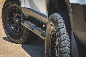 Rough Country - Oval Nerf Steps Black Toyota Land Cruiser 4WD (2024-2026) Rough Country - Image 3