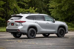 Rough Country - 2 Inch Lift Kit Toyota Highlander 4WD (2020) Rough Country - Image 4