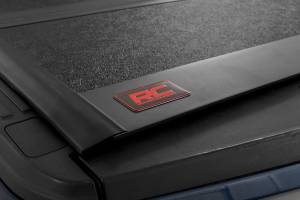 Rough Country - Hard Low Profile Bed Cover 5 Foot 7 Inch Bed Ford F-150 (15-20)/Raptor (17-20) Rough Country - Image 5