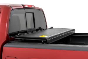 Rough Country - Hard Low Profile Bed Cover 5 Foot Bed Cargo Mgmt Nissan Frontier (05-21) Rough Country - Image 3