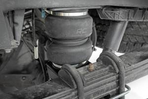Rough Country - Air Spring Kit w/compressor Ford F-250/F-350 Super Duty 4WD (2017-2022) Rough Country - Image 4
