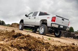 Rough Country - 7.5 Inch Lift Kit NTD M1 Silverado/Sierra 2500HD/3500HD (11-19) Rough Country - Image 3
