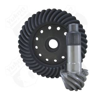 High performance Yukon replacement ring & pinion gear set for Dana S135 in a 4.88 ratio.