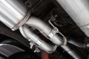 MBRP - MBRP 19-21 Chevy Silverado 1500 6.2L 2.5in Dual Split Rear Cat Back w/ Quad Carbon Fiber Tips- T304 - S50053CF - Image 4