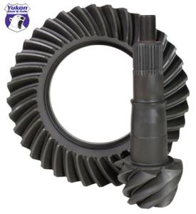 Yukon Gear & Axle Yukon Gear High Performance Gear Set For Ford 8.8in Reverse Rotation in a 4.88 Ratio - YG F8.8R-488R