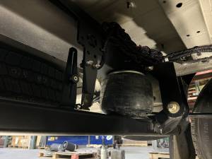 Kelderman - 2015+ Mercedes-Benz/Freightliner Sprinter Van 2500 - SRW - 2-Stage Rear Air Suspension - Image 4