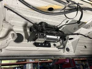 Kelderman - 2015+ Mercedes-Benz/Freightliner Sprinter Van 2500 - SRW - 2-Stage Rear Air Suspension - Image 6