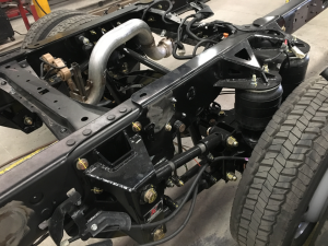 Kelderman - 2017-2022 Ford F450-550 Chassis Cab 4-Link Rear Air Suspension - 2.5″ Lowering Kit - Image 2