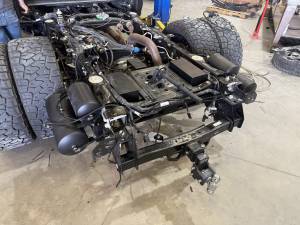 Kelderman - Air Lift 3H Electronic Air Control System - 2023+ Super Duty - Spare Tire Keeper - Image 3