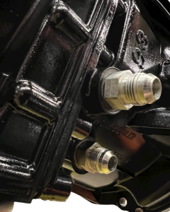 Dirty Hooker Diesel - DHD Standard JIC Allison Bellhousing Fitting Large Port (7/8 Thread) To -10AN Outlet - 6400-10-10 - Image 2