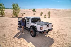 AMP Research - AMP Research 20-24 Jeep JT Gladiator (Launch/Overlnd/Rubicon/Sport/Sport S) PowerStep XL - Black - 77135-01A - Image 3