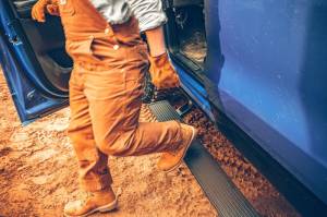AMP Research - AMP Research 2025 RAM 2500/3500 HD PowerStep - 76365-01A - Image 4