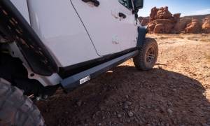 AMP Research - AMP Research 20-24 Jeep JT Gladiator (Launch/Overlnd/Rubicon/Sport/Sport S) PowerStep XL - Black - 77135-01A - Image 16