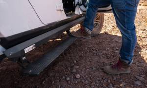 AMP Research - AMP Research 20-24 Jeep JT Gladiator (Launch/Overlnd/Rubicon/Sport/Sport S) PowerStep XL - Black - 77135-01A - Image 17