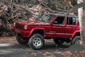 Rough Country - 4.5 Inch Lift Kit RR springs Jeep Cherokee XJ 2WD/4WD (1984-2001) Rough Country - Image 4