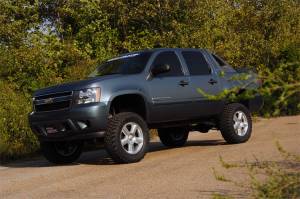 Rough Country - 7.5 Inch Lift Kit Vertex Coilovers Chevy Avalanche 2WD/4WD (2007-2013) Rough Country - Image 2