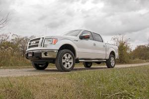 Rough Country - 2 Inch leveling Kit Aluminum Ford F-150 2WD/4WD (2009-2013) Rough Country - Image 5