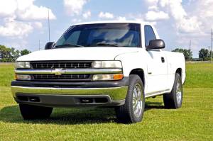 Rough Country - 1.5 Inch Leveling Kit Silverado/Sierra 1500 2WD (1999-2006 & Classic) Rough Country - Image 3