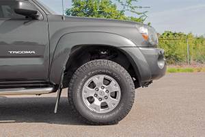 Rough Country - 2 Inch leveling Kit Aluminum Toyota Tacoma 2WD/4WD (2005-2023) Rough Country - Image 4