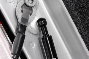 Rough Country - Tailgate Assist Ford F-150/F-250/F-350 2WD/4WD (2015-2026) Rough Country - Image 3
