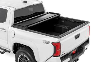 Rough Country - Soft Tri-Fold Bed Cover 5 Foot Bed Dbl Cab Toyota Tacoma 2WD/4WD (24-26) Rough Country - Image 2