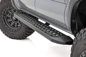 RPT2 Running Board Double Cab Black Toyota Tacoma 2WD/4WD (2016-2023) Rough Country